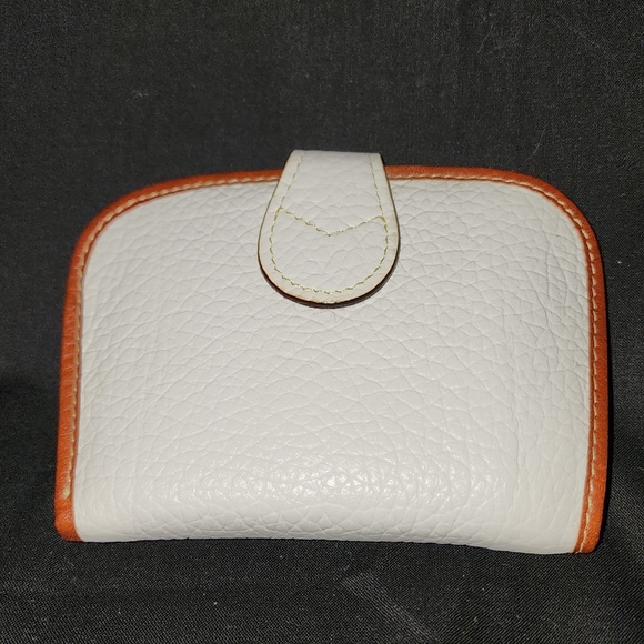 Le Tour Eiffel NWOT Wallet - Picture 2 of 7